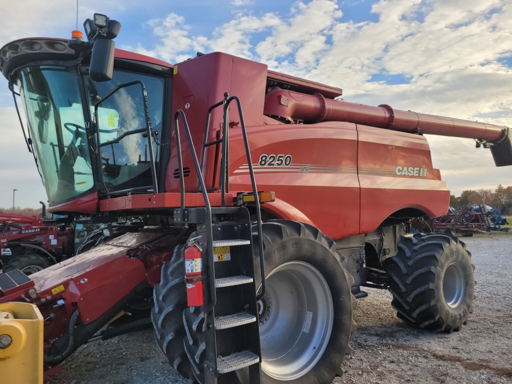 2021 Case IH 8250 Combine