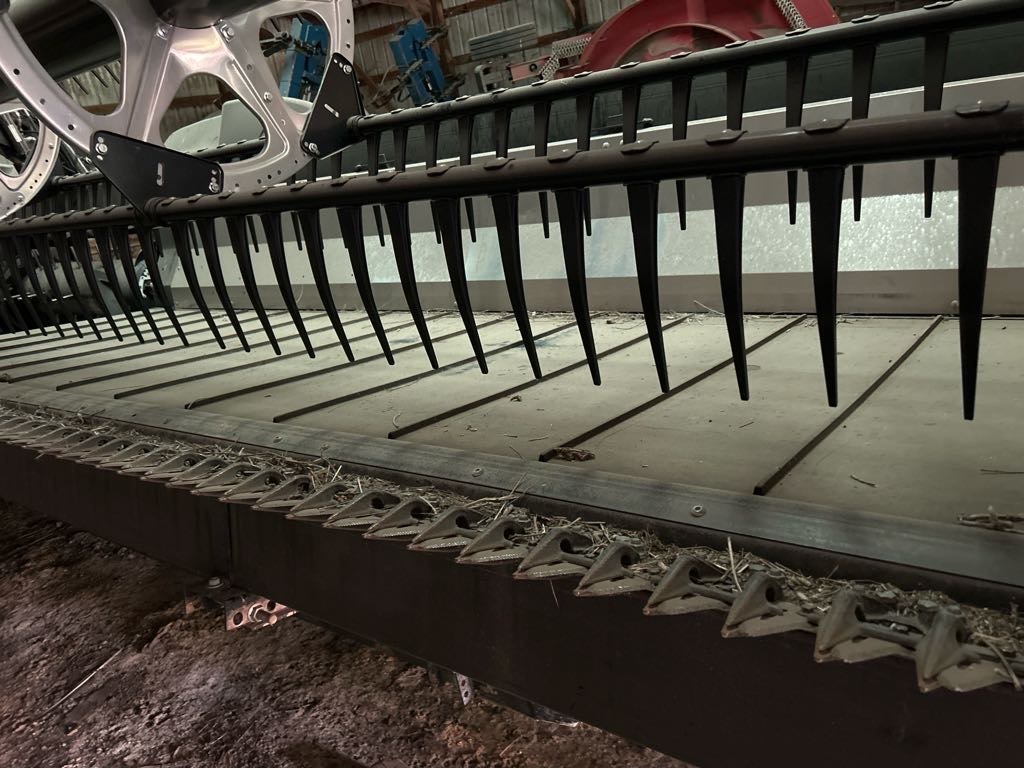 2021 MacDon FD235 Header Draper