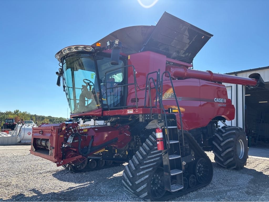 2022 Case IH 8250 Combine