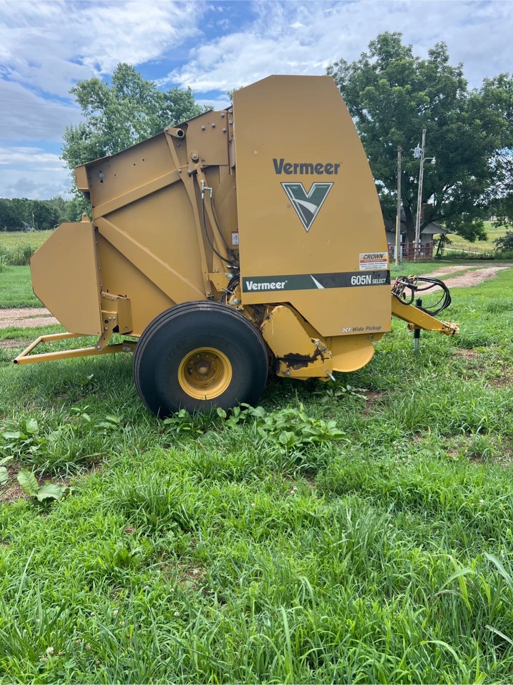 2023 Vermeer 605N Baler