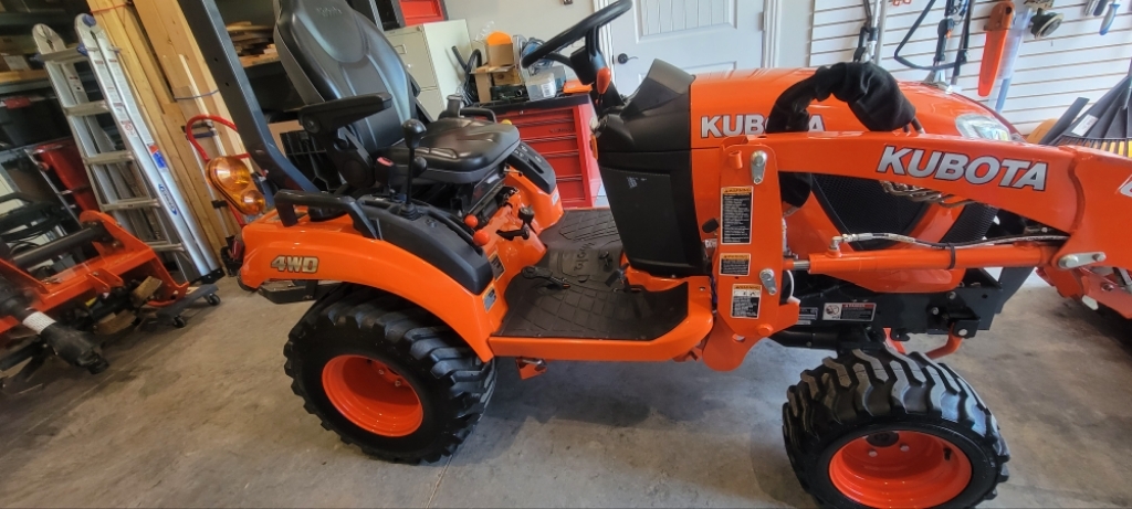 2020 Kubota BX2380 Tractor Compact