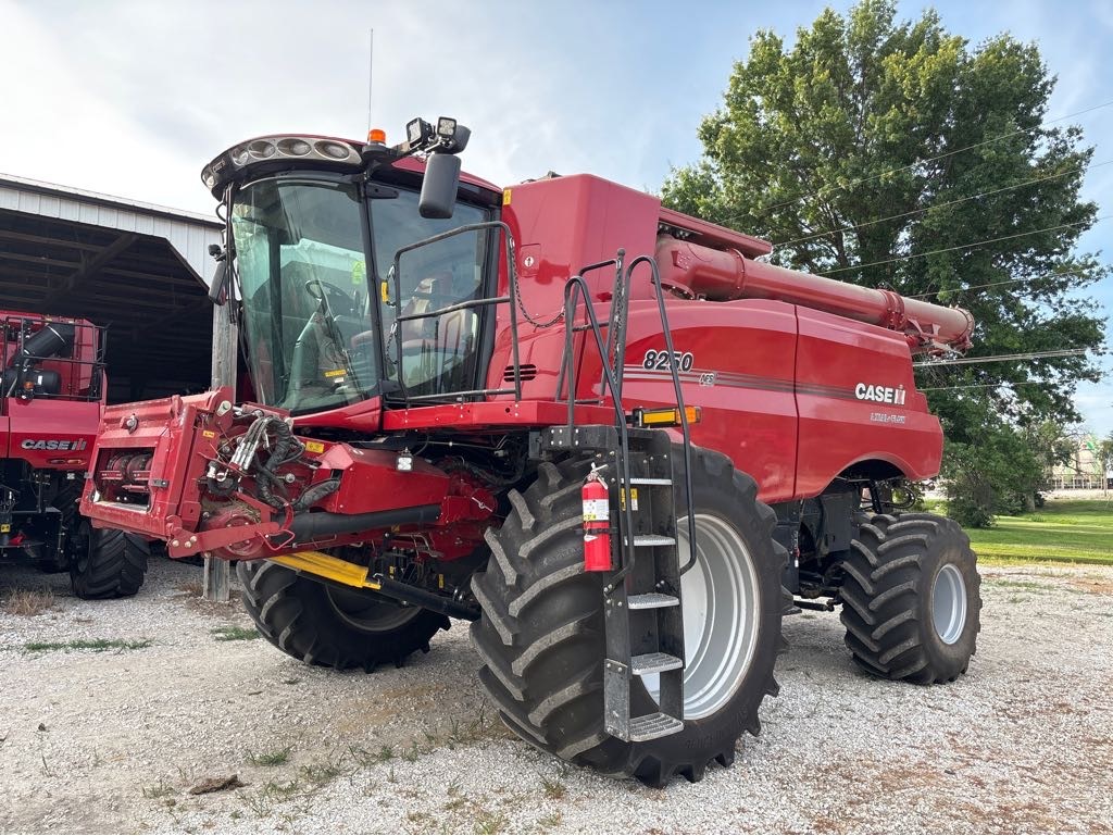 2024 Case IH 8250 Combine