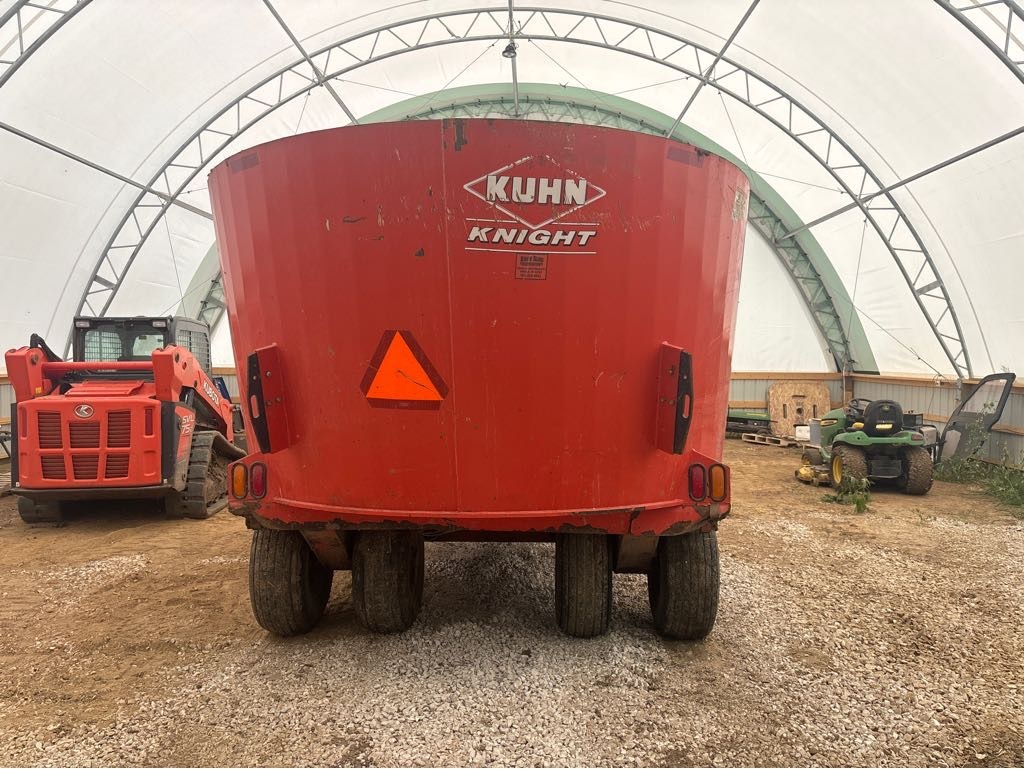 0000 KUH VSL 142 Feed wagon