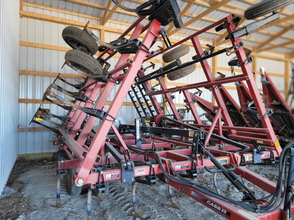 2009 Case IH Tigermate 200 Tillage Field Cultivator