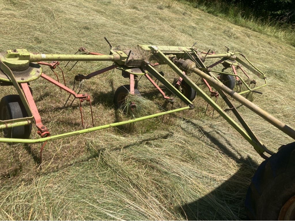 0000 CLA W540S Tedder