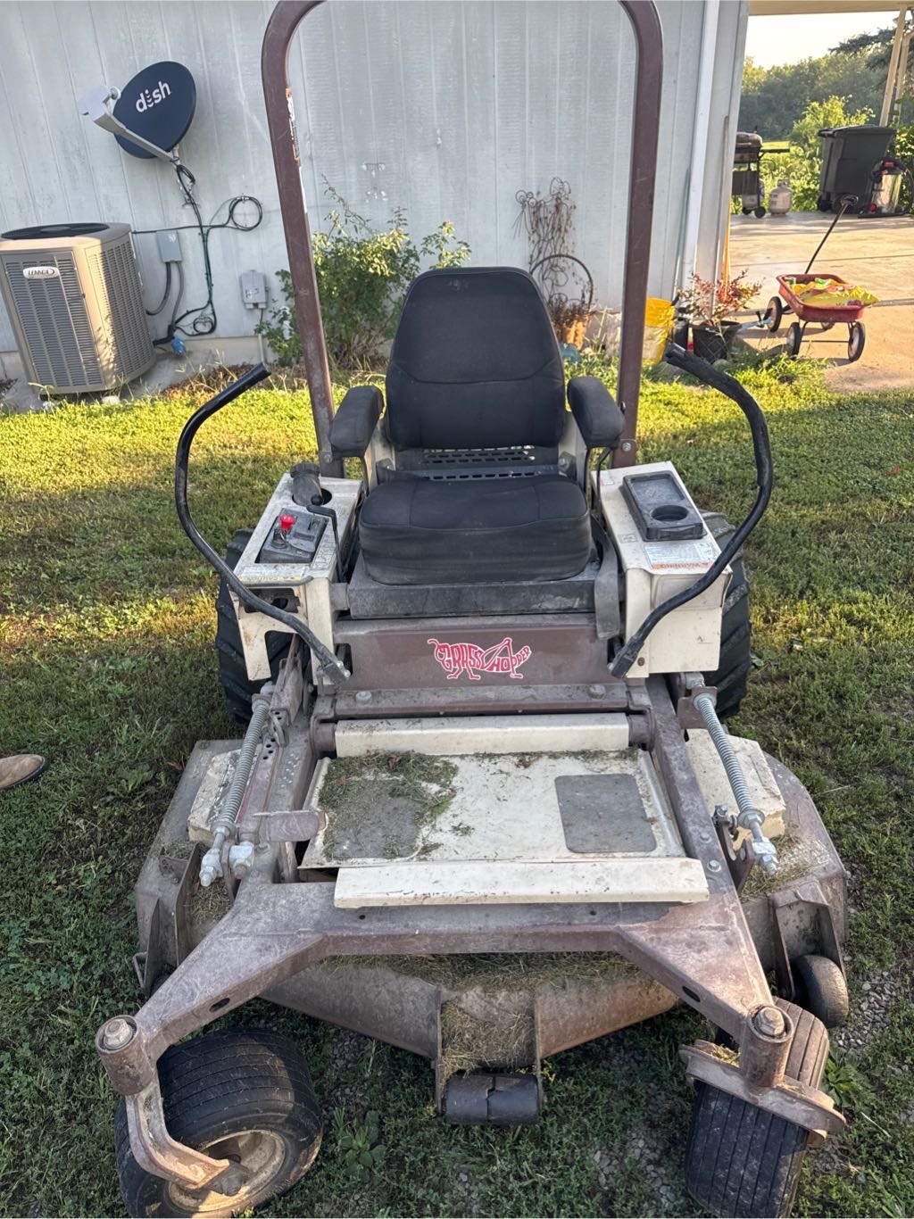 2005 Grasshopper 223 Lawn Mower