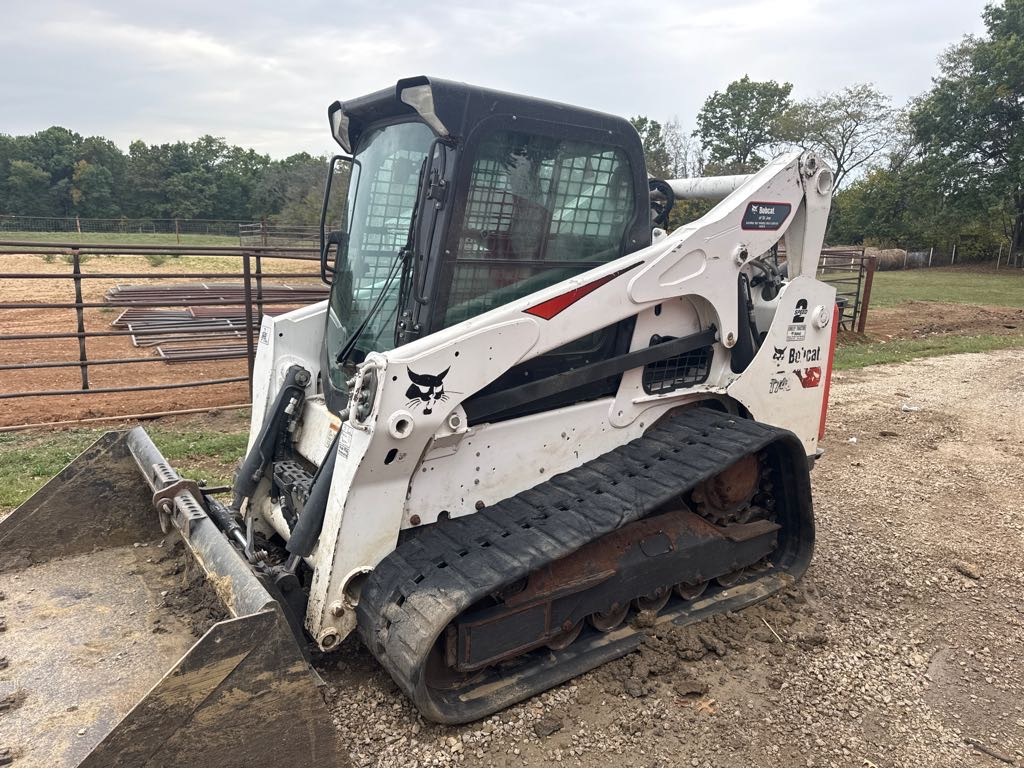 2020 Bobcat T740 Compact Track Loader
