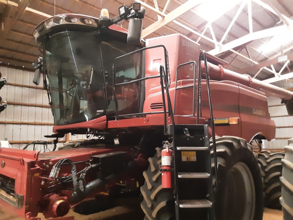 2016 Case IH 7240 Combine