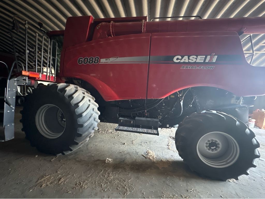 2011 Case IH 6088 Combine