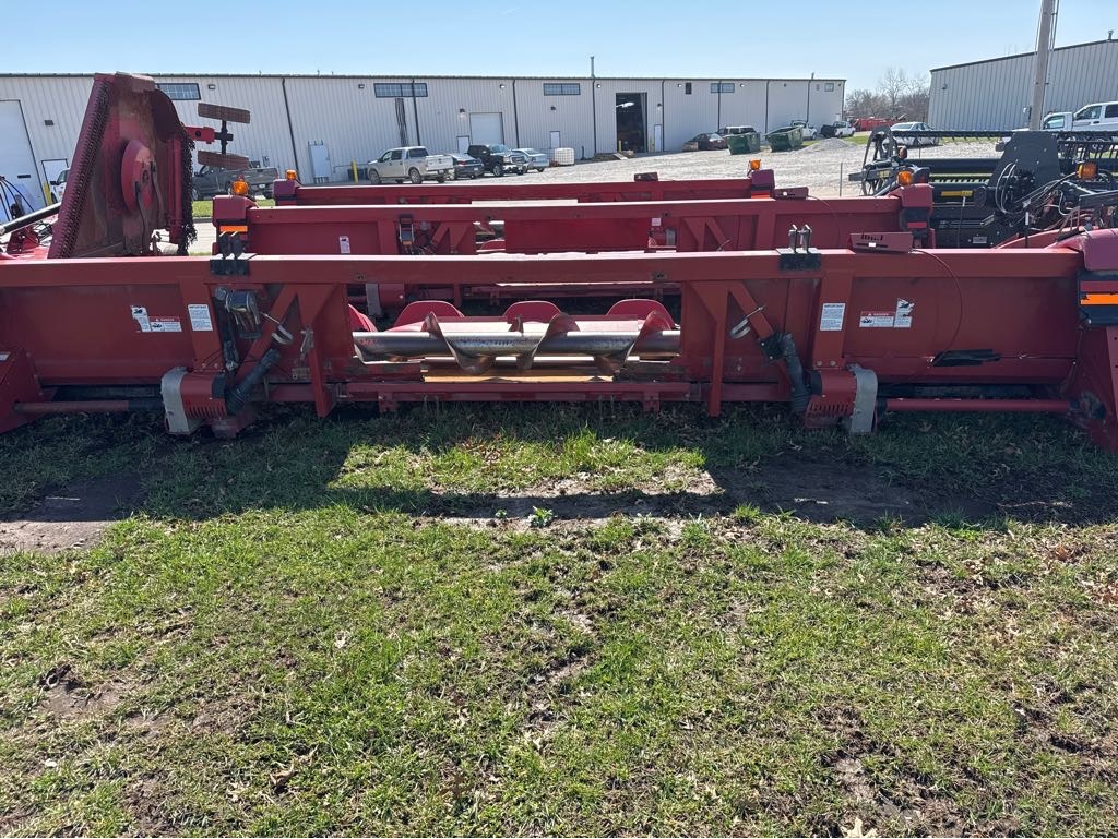 2005 cih 2208 Header Corn