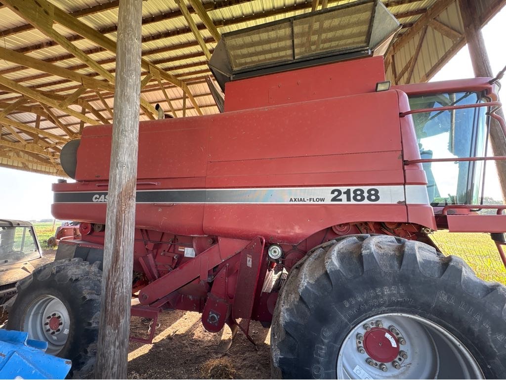 0000 Case IH 2188 Combine