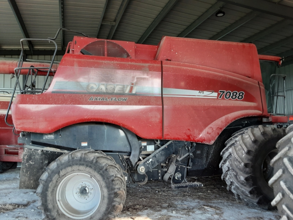 2010 Case IH 7088 Combine