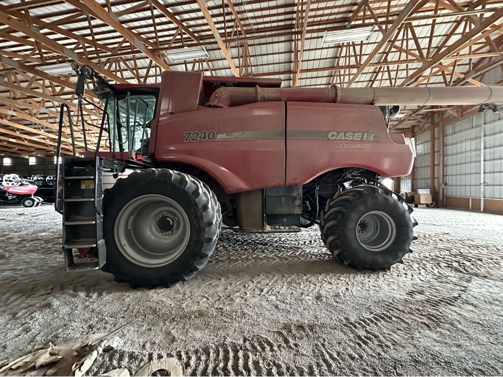 2015 Case IH 7240 Combine