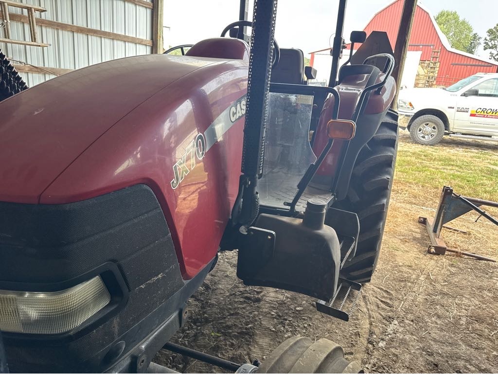 2010 Case IH JX70 Tractor Utility