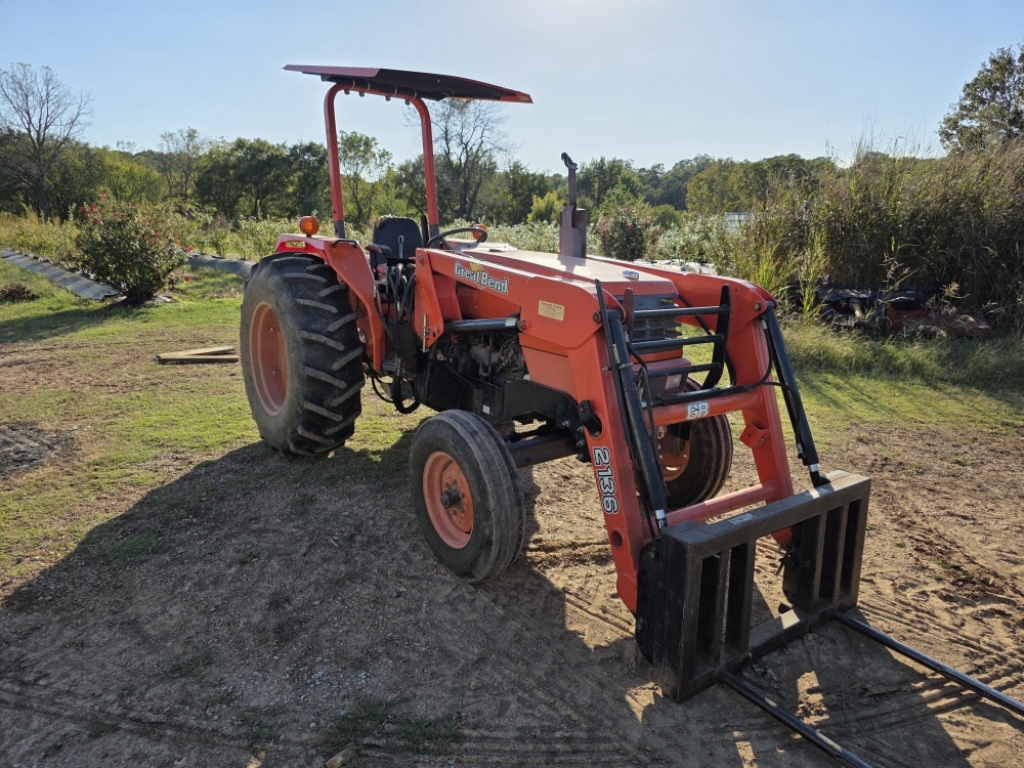 0000 Kubota M5400 Tractor Utility