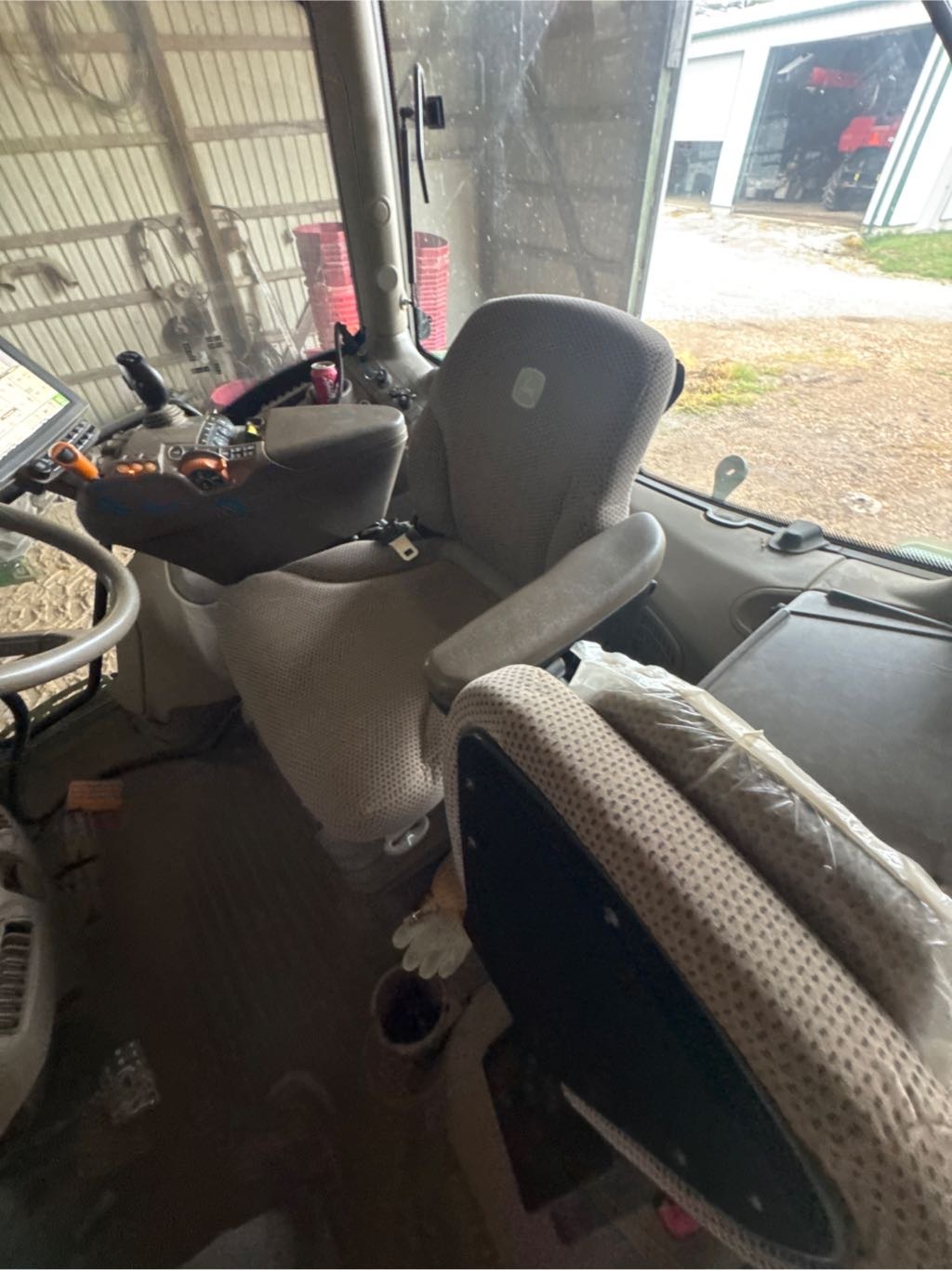 0000 John Deere 6145R Tractor Row Crop