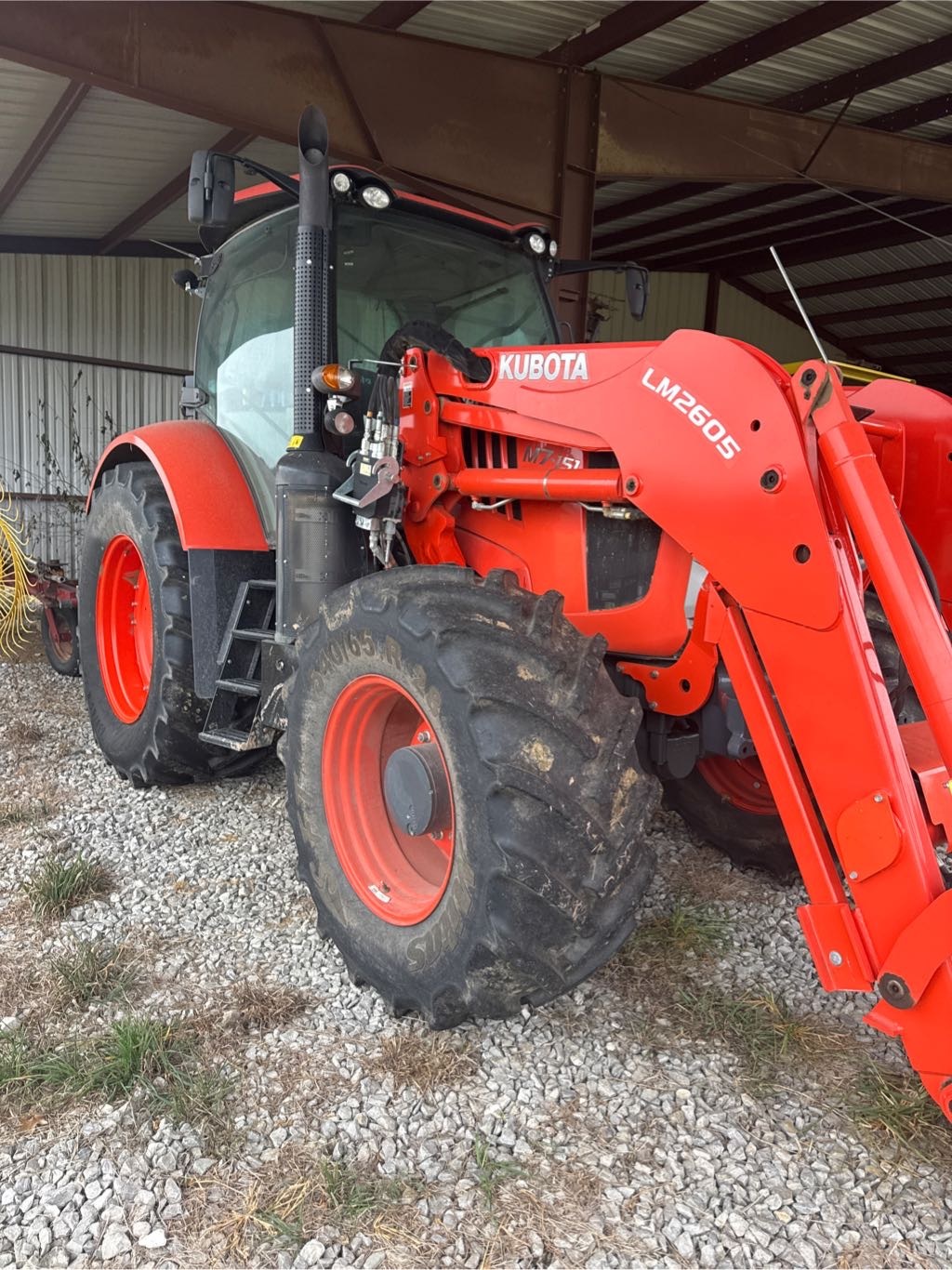 0000 Kubota M7-151 Tractor Row Crop
