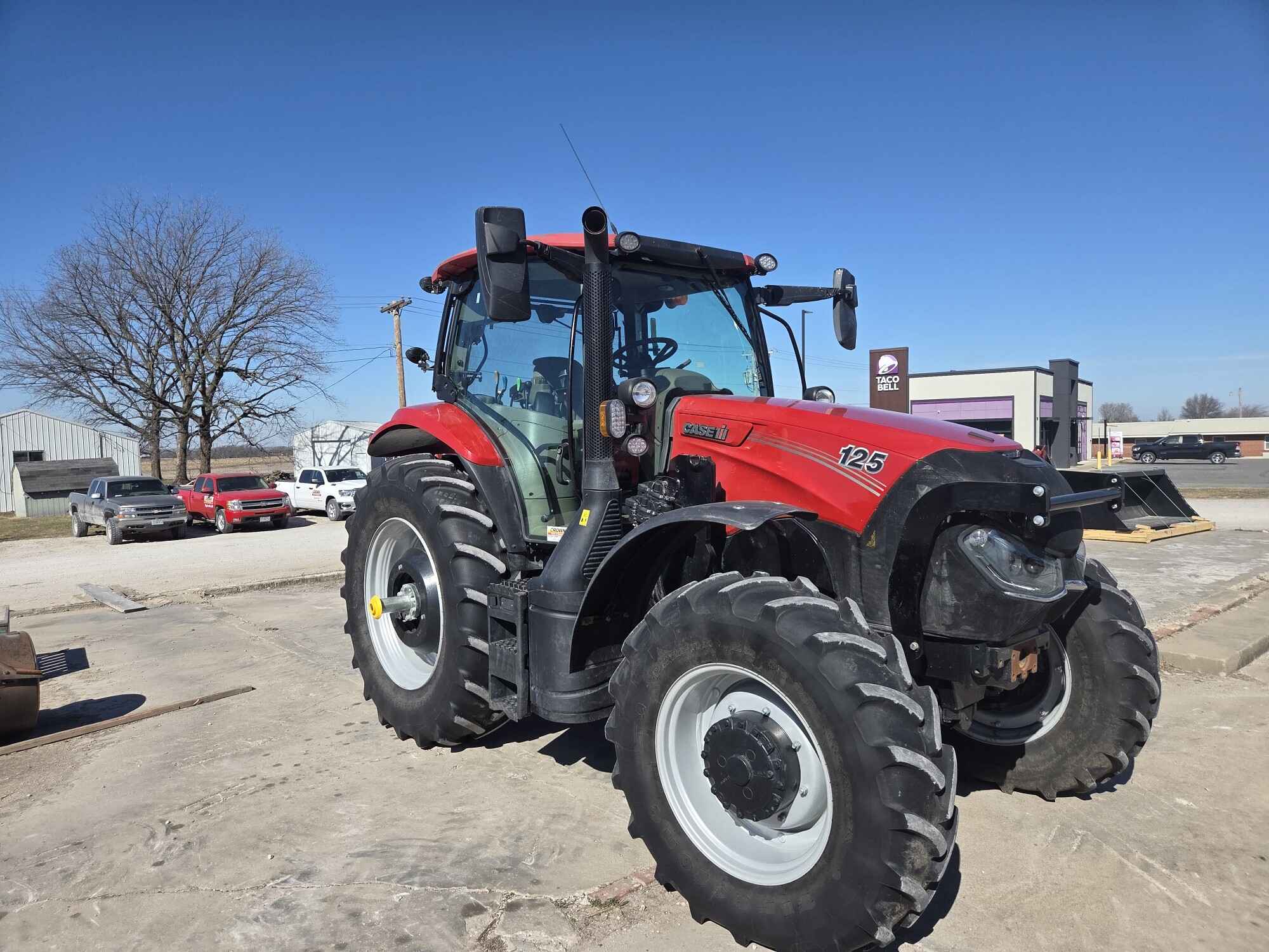 2022 CASE IH MAXXUM 125 Tractor Row Crop