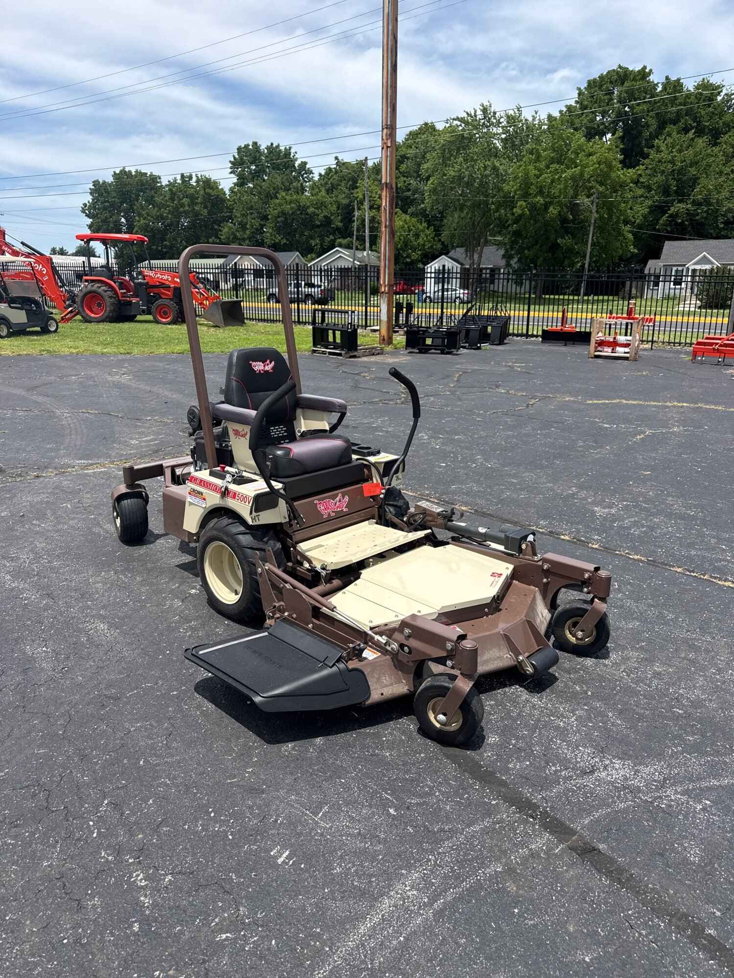 2024 GRASSHOPPER 500V Lawn Mower