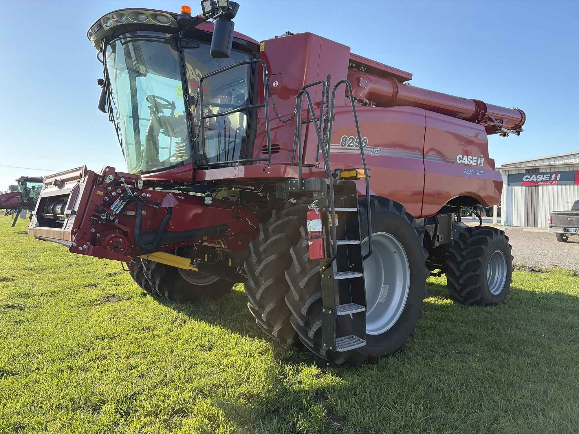 2023 CASE-IH 8250 Combine Combine