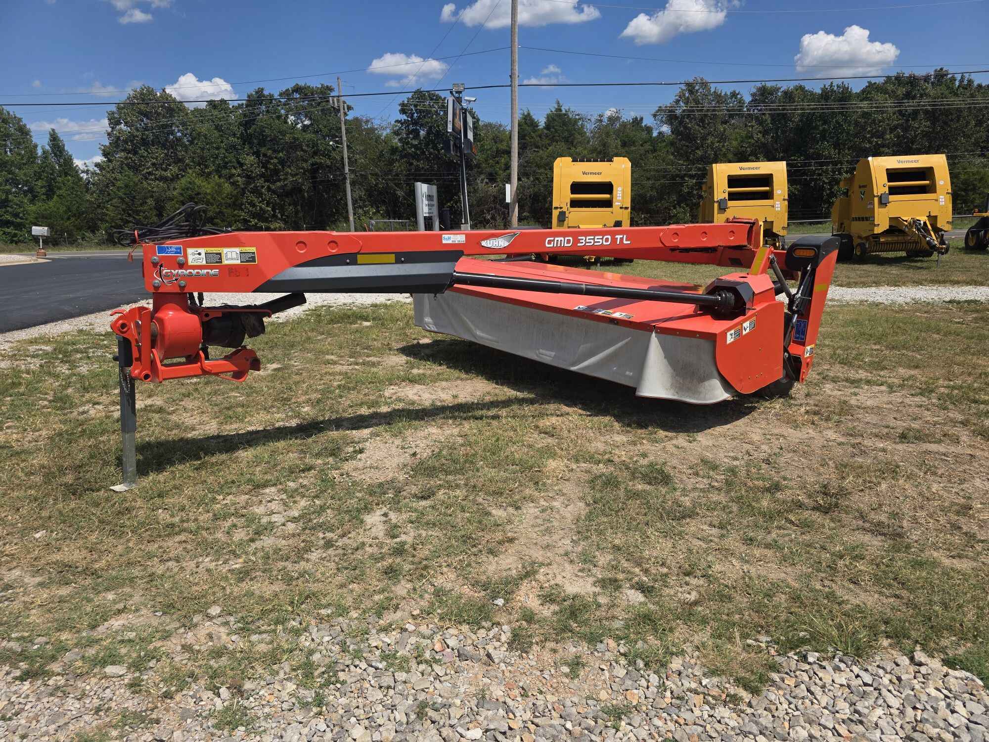2017 Kuhn GMD3550TL Disc Mower Conditioner