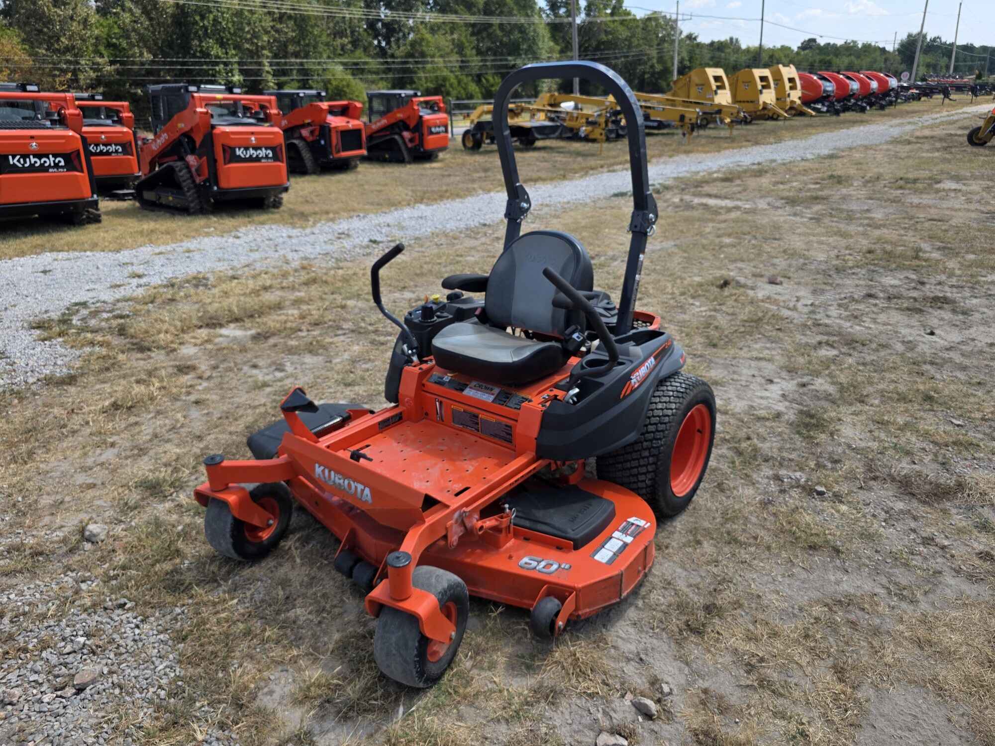 2017 KUBOTA Z421 Lawn Mower