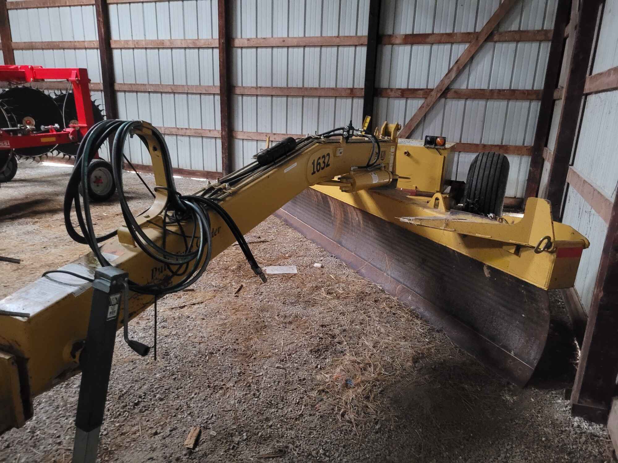 0000 LAN 1632 Grader, Pull Type