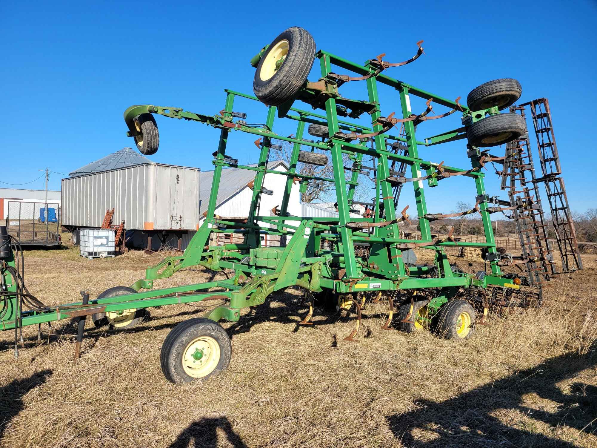 2003 JOHN DEERE 2200 Tillage FIELD CULTIVATOR