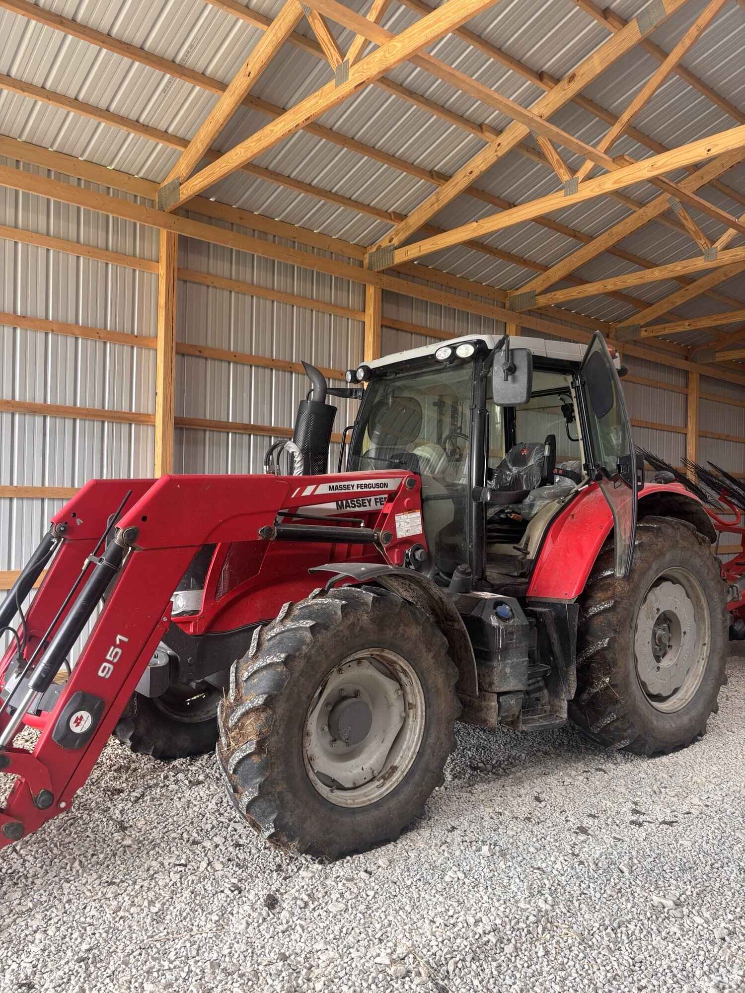 0000 MASSEY FERGUSON 6615 Tractor Utility