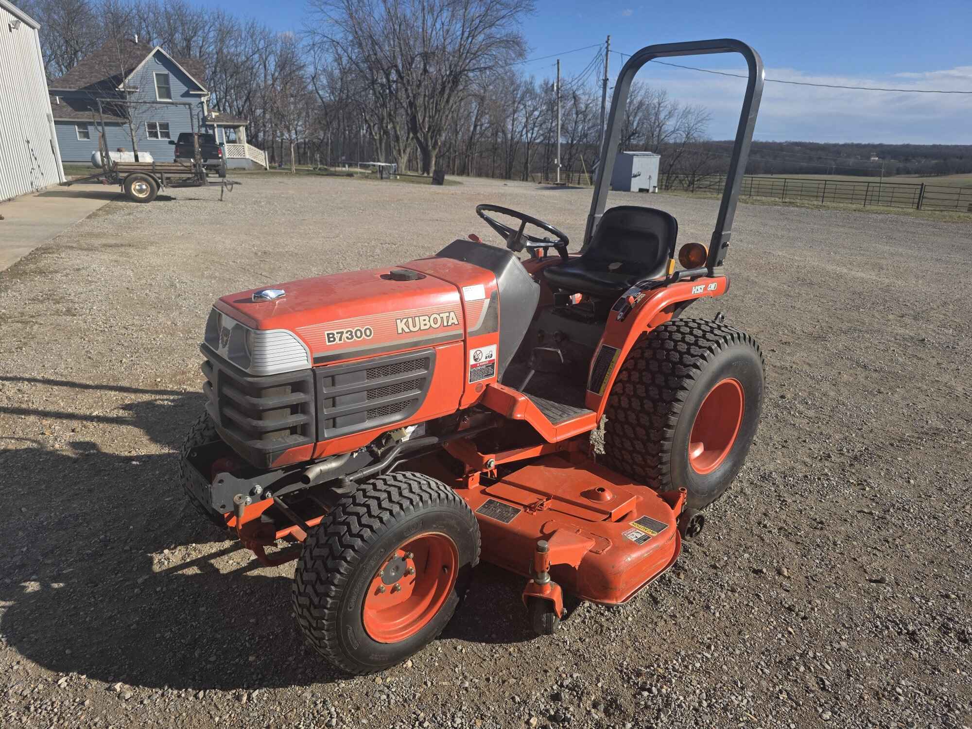 0000 KUBOTA B7300 Tractor Compact
