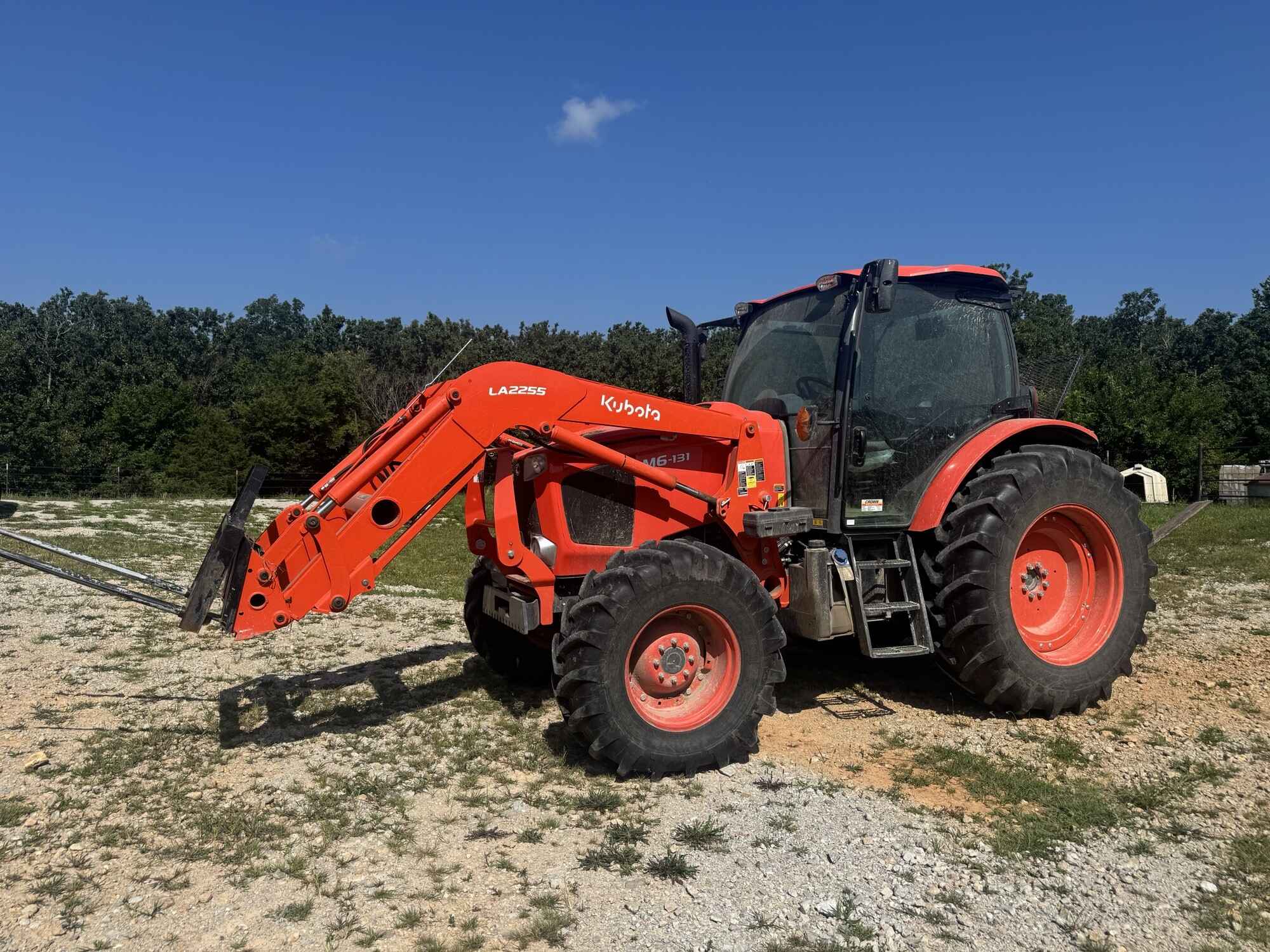 2023 KUBOTA M6-131 Tractor Row Crop